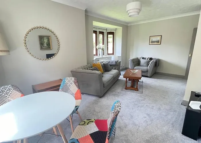 Gatelodge - Charming 2-Bed Cottage, Exmouth - Sleeps 3