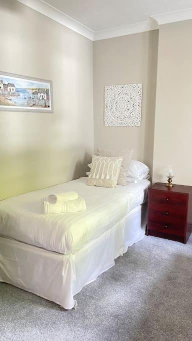 Gatelodge - Charming 2-bed Cottage, - Sleeps 3