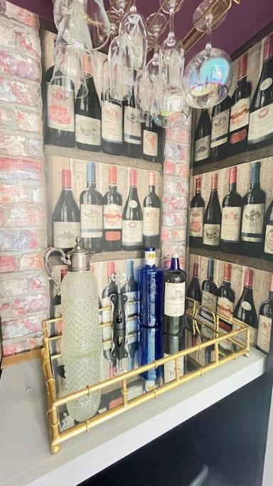 Gatelodge - Charming 2-bed Cottage, - Sleeps 3 Holiday home *